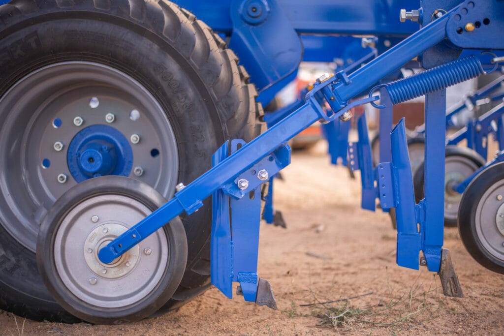 Black Series – Mounted Air Seeders