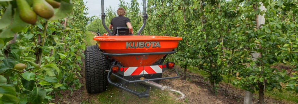 Kubota VS Pendulum Spreader